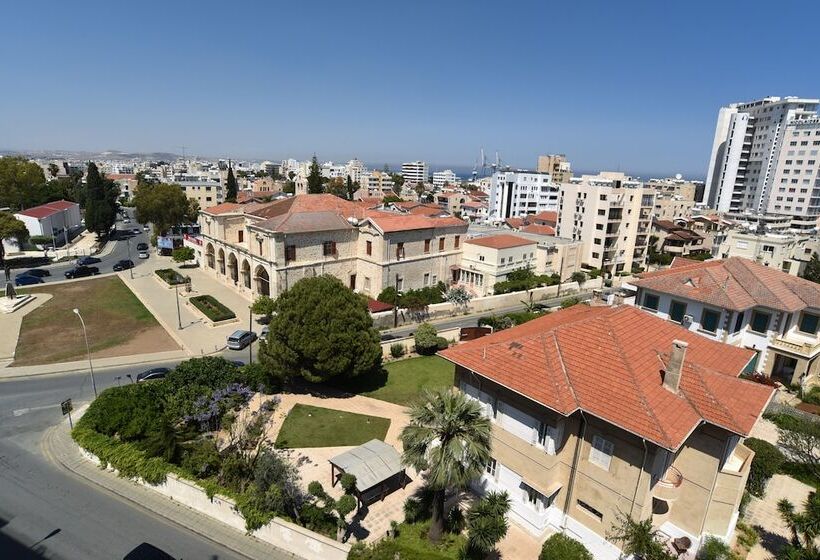 هتل Rise Street Art