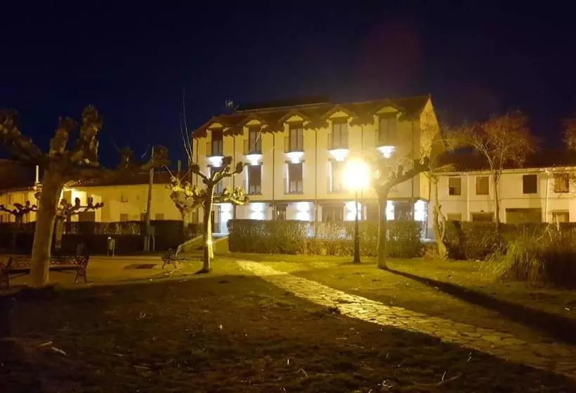 Maaseutuhotelli La Casa De Los Soportales