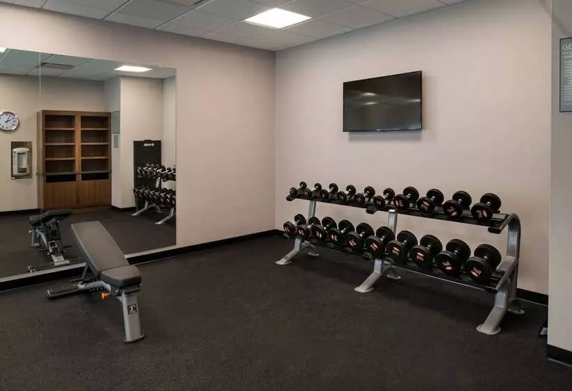 ホテル Towneplace Suites By Marriott Saskatoon