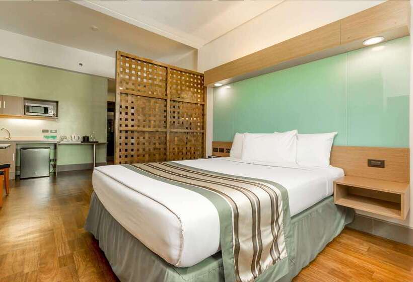 Microtel By Wyndham South Forbes Near Nuvali