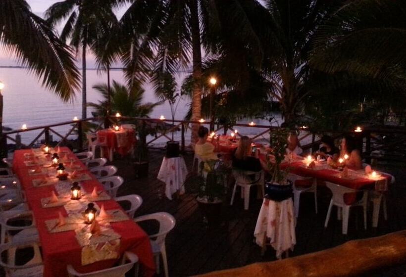 استراحتگاه Va I Moana Seaside Lodge