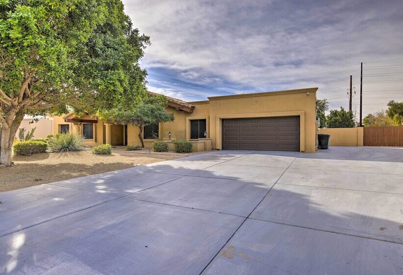 Tempe Escape W/ Patio & Bar   11 Mi To Phoenix!