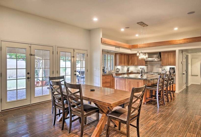 Tempe Escape W/ Patio & Bar   11 Mi To Phoenix!