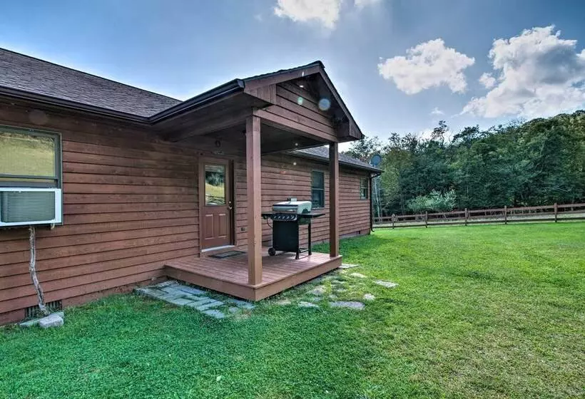 Authentic Cabin W/ Fire Pit Near Trout Fishing!