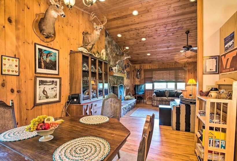 Authentic Cabin W/ Fire Pit Near Trout Fishing!