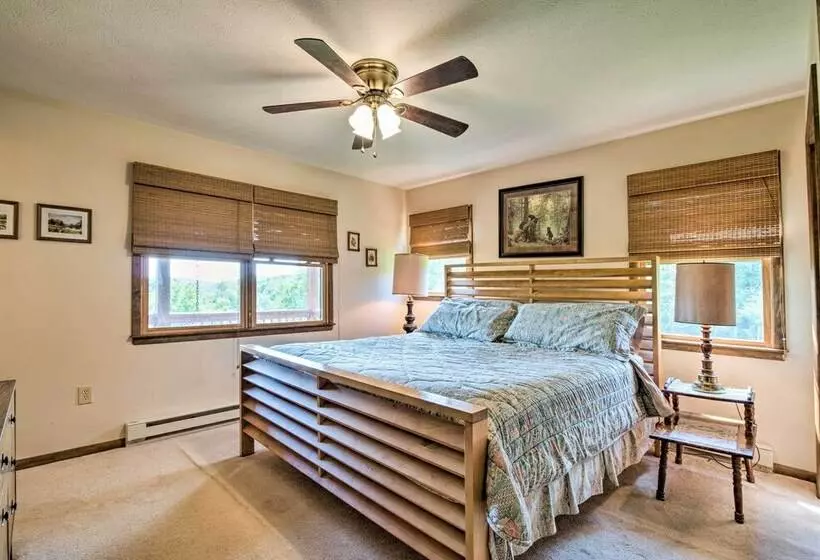 Authentic Cabin W/ Fire Pit Near Trout Fishing!