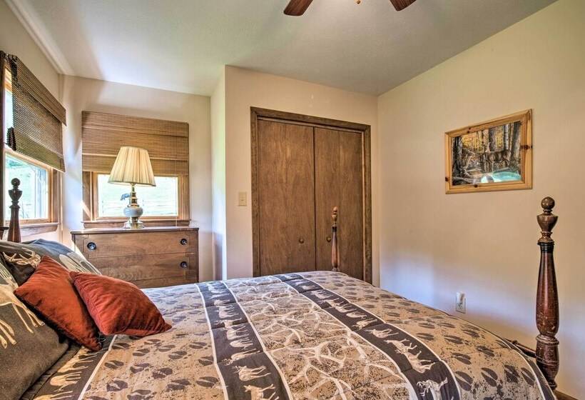 Authentic Cabin W/ Fire Pit Near Trout Fishing!