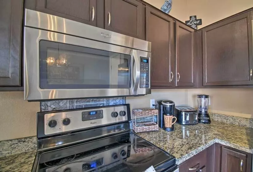 Avondale Retreat W/ Grill   15 Mi To Phoenix!