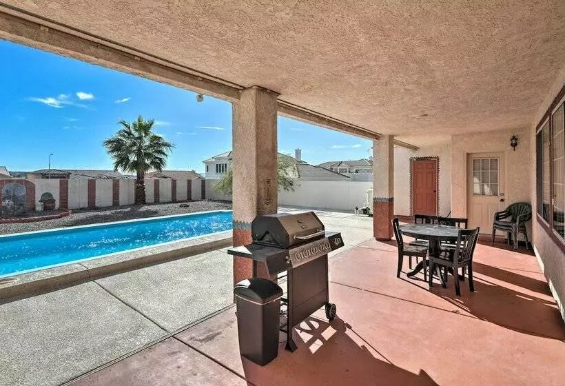 Bullhead City Home: Tesla Charger ~ 3 Mi To River