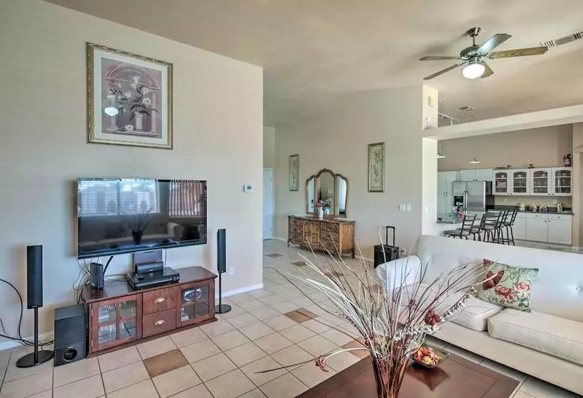 Bullhead City Home: Tesla Charger ~ 3 Mi To River