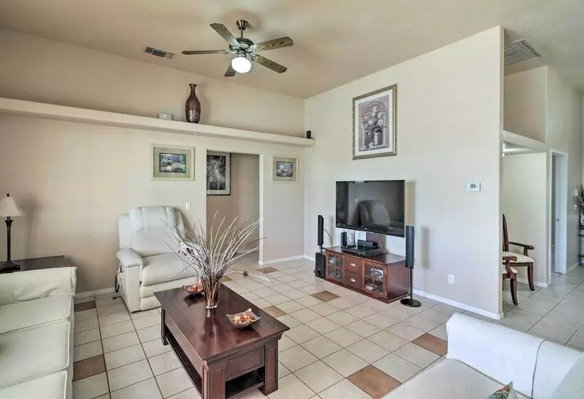 Bullhead City Home: Tesla Charger ~ 3 Mi To River