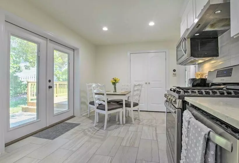 Apex Home ~ 15 Mi To Downtown Raleigh!