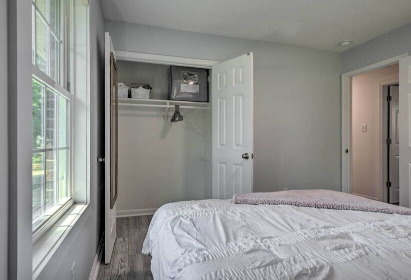 Apex Home ~ 15 Mi To Downtown Raleigh!