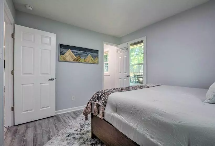 Apex Home ~ 15 Mi To Downtown Raleigh!