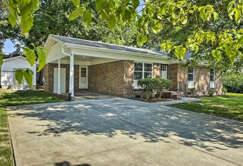 Apex Home ~ 15 Mi To Downtown Raleigh!