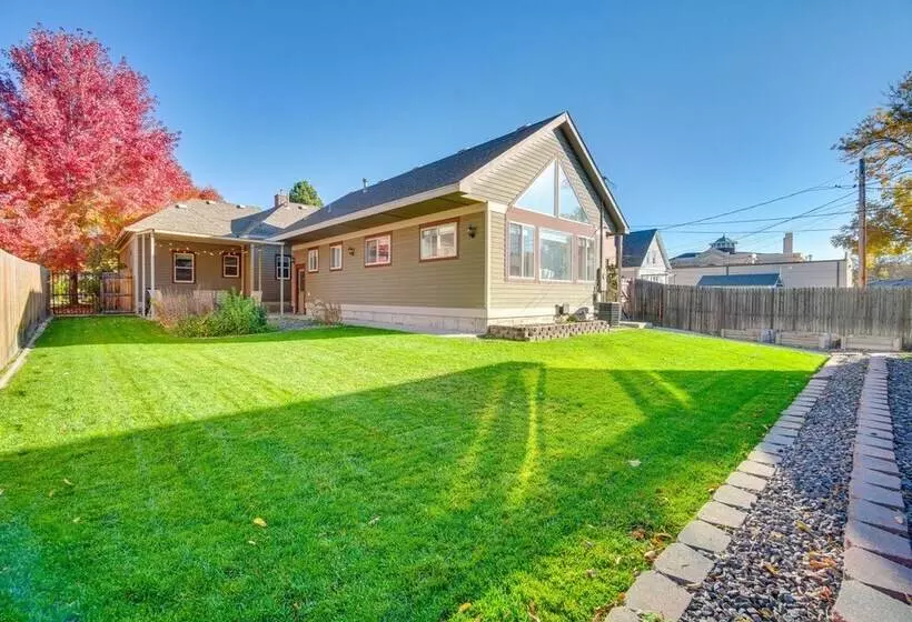 Charming Getaway, Walk To Windsor Lake & Downtown!