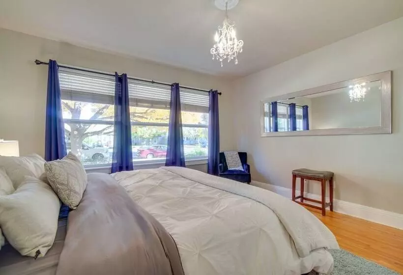 Charming Getaway, Walk To Windsor Lake & Downtown!