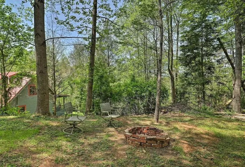 Cozy Cabin W/ Mtn Views,  7 Mi To Weaverville!