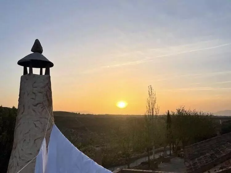 Cuevas El Atochal Orígenes