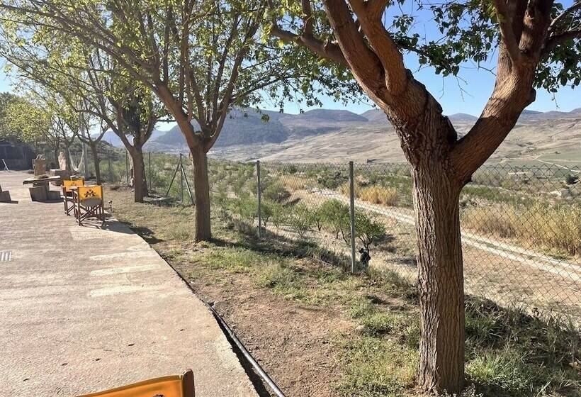 Cuevas El Atochal Orígenes