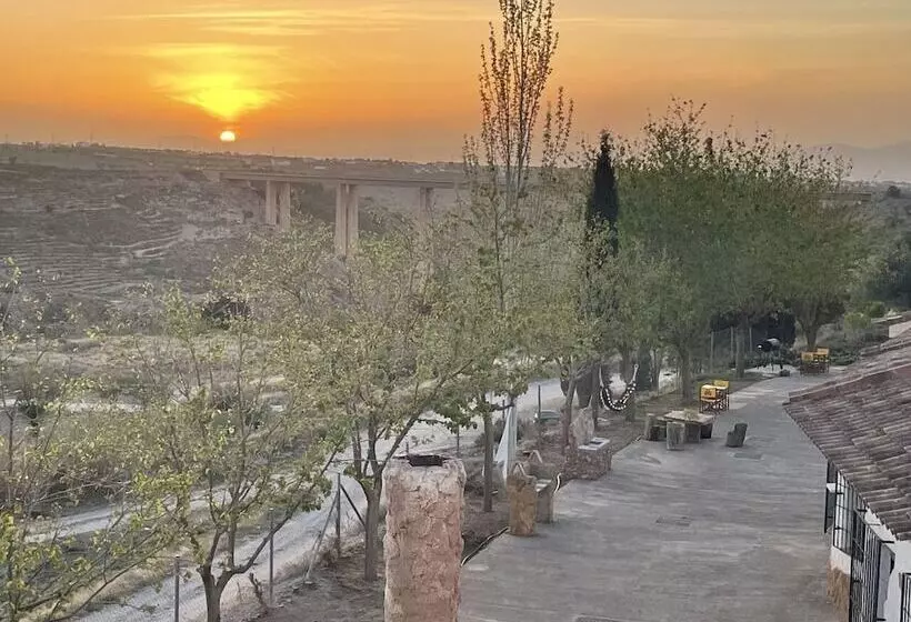 Cuevas El Atochal Orígenes