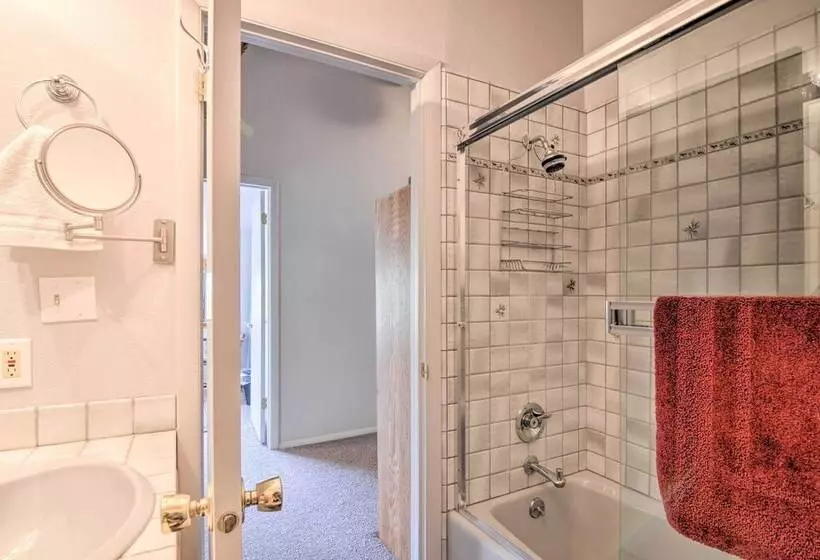 Duck Creek Village Cabin W/ Deck On Half Acre