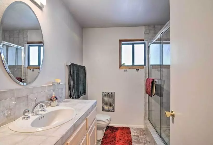 Duck Creek Village Cabin W/ Deck On Half Acre