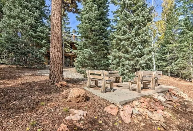 Duck Creek Village Cabin W/ Deck On Half Acre