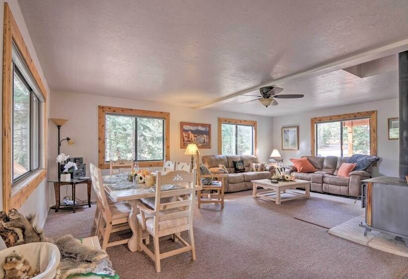 Duck Creek Village Cabin W/ Deck On Half Acre