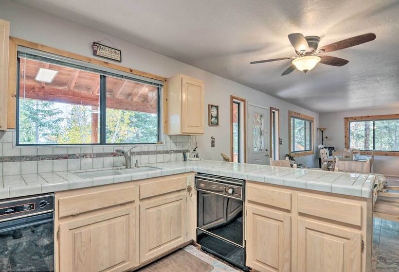 Duck Creek Village Cabin W/ Deck On Half Acre