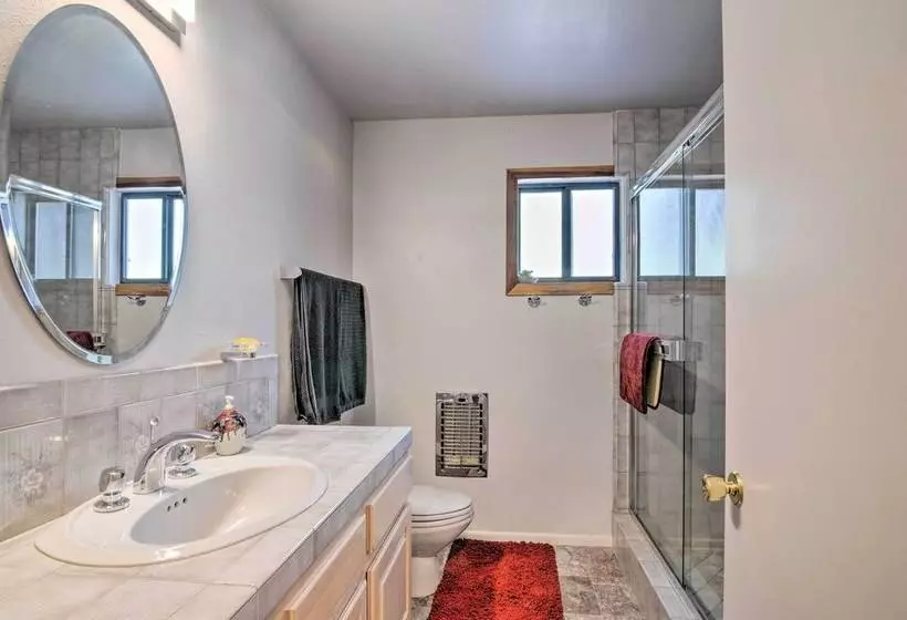 Duck Creek Village Cabin W/ Deck On Half Acre