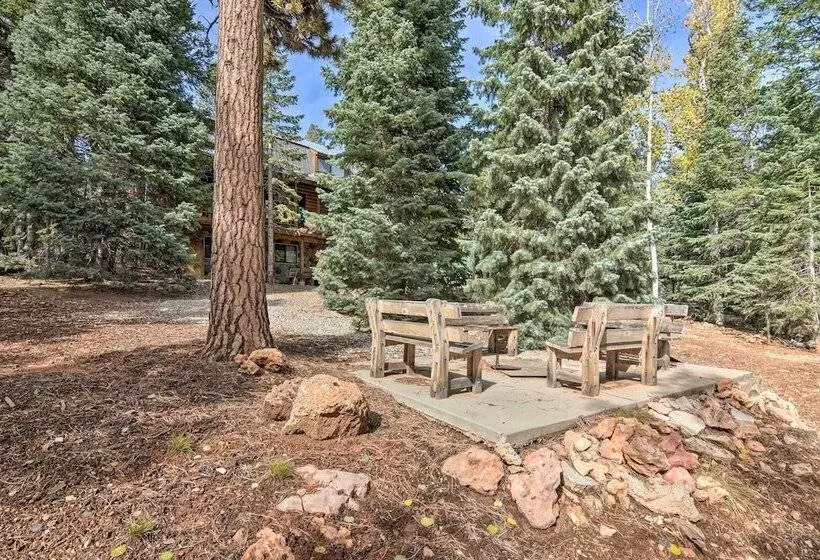 Duck Creek Village Cabin W/ Deck On Half Acre