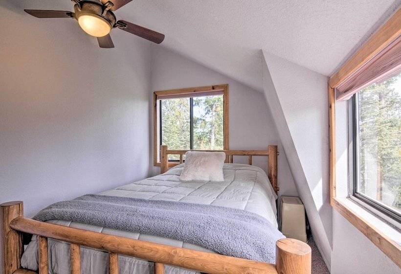 Duck Creek Village Cabin W/ Deck On Half Acre