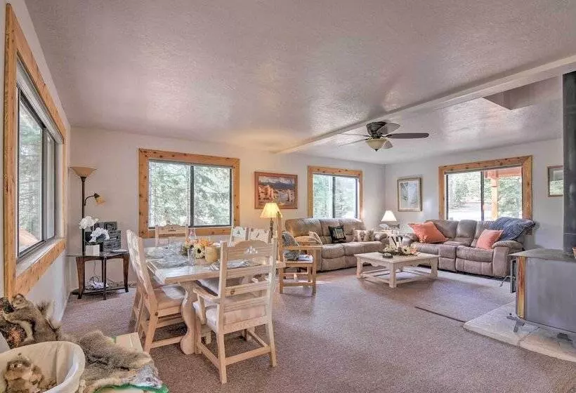 Duck Creek Village Cabin W/ Deck On Half Acre