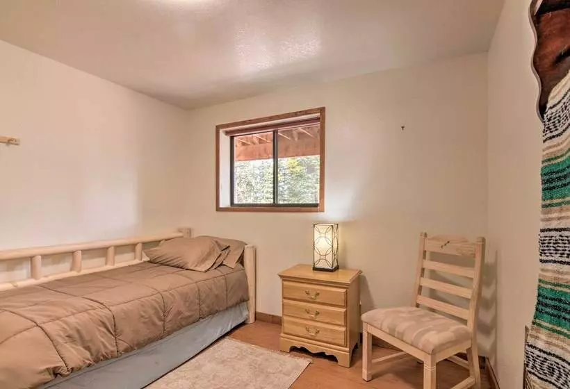 Duck Creek Village Cabin W/ Deck On Half Acre