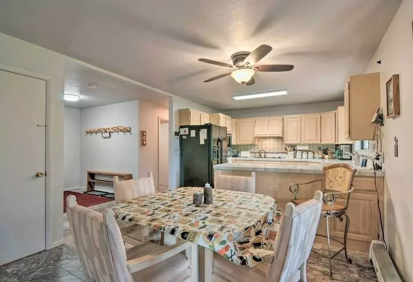 Duck Creek Village Cabin W/ Deck On Half Acre