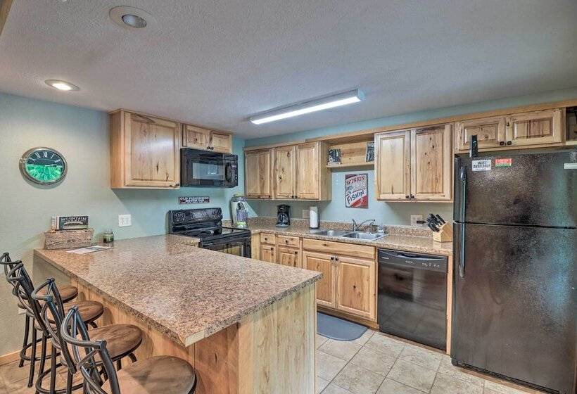 Expansive Cotter Cabin On White River W/ Deck!