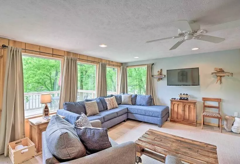 Expansive Cotter Cabin On White River W/ Deck!