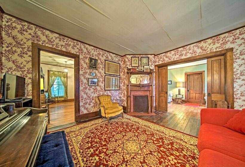 Historic Victorian Farmhouse W/ Porch & Views!