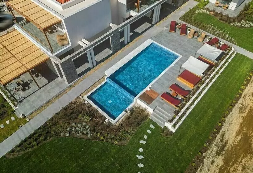 Hotelli Amyntas Seafront