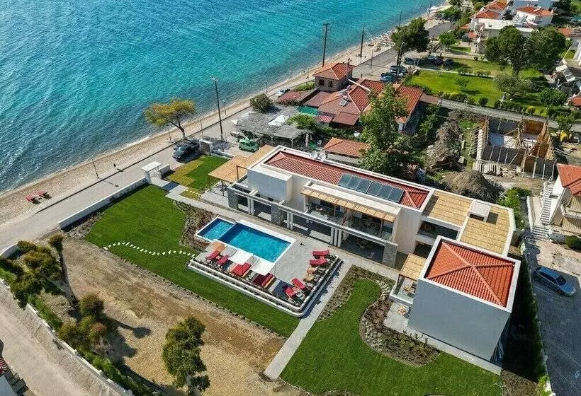 Hotelli Amyntas Seafront