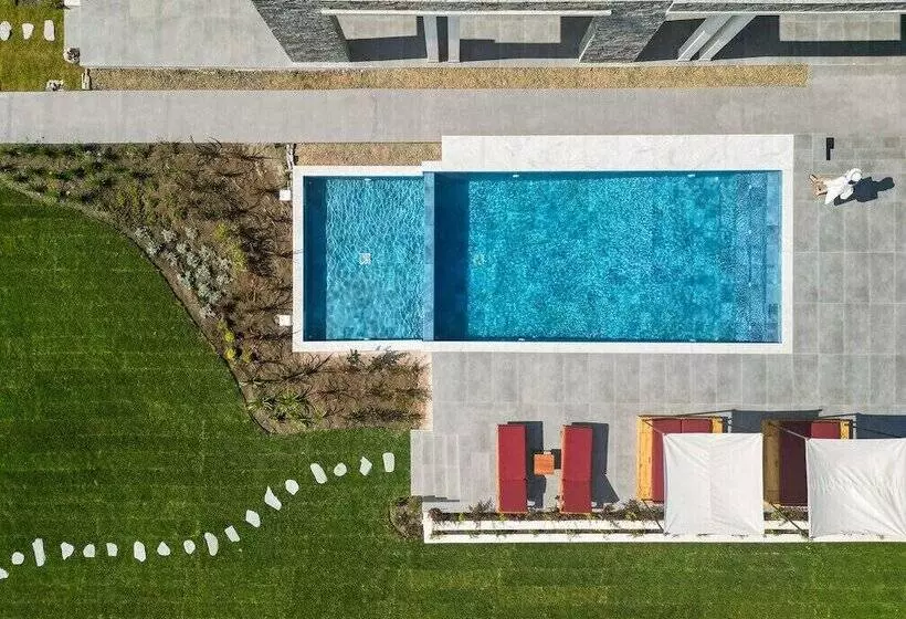 Hotelli Amyntas Seafront