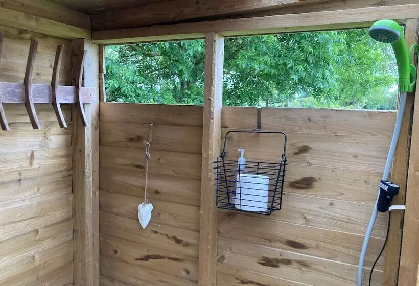 ホテル 1br Sleeps2 Garden View Parking Cabin Experience