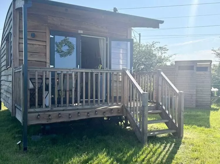 ホテル 1br Sleeps2 Garden View Parking Cabin Experience