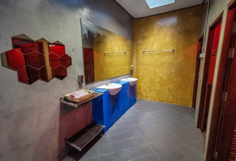 호텔 Namsai Resort Kanchanaburi