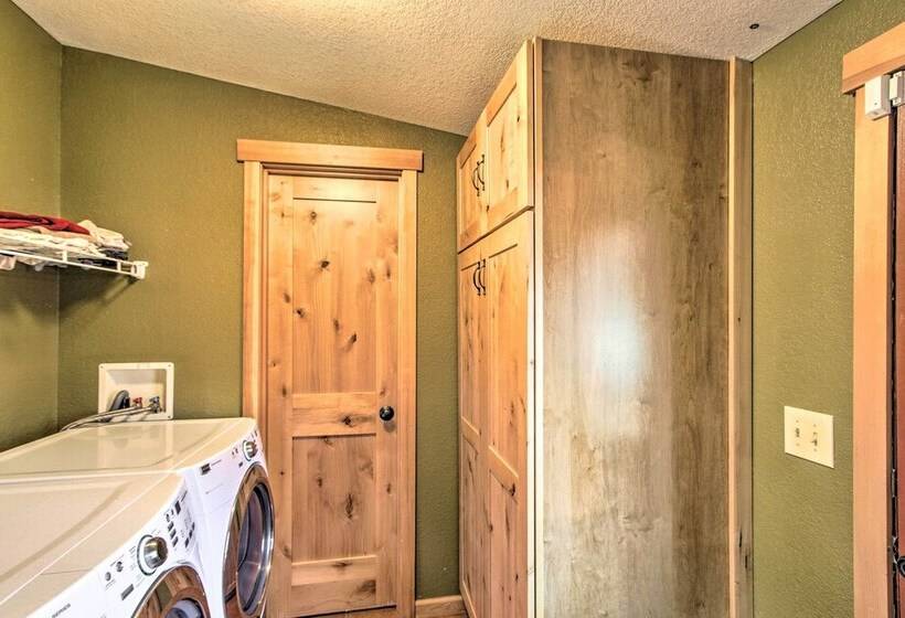 Lakefront Cabin W/ Stunning Mountain Views & Dock!