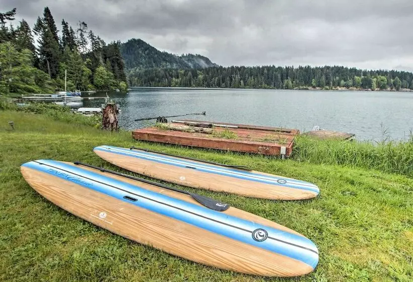 Lakefront Cabin W/ Stunning Mountain Views & Dock!
