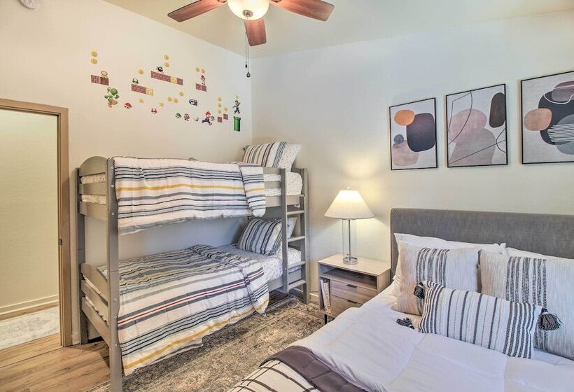 Game Room + Private Dock: Lakeside Cabin!