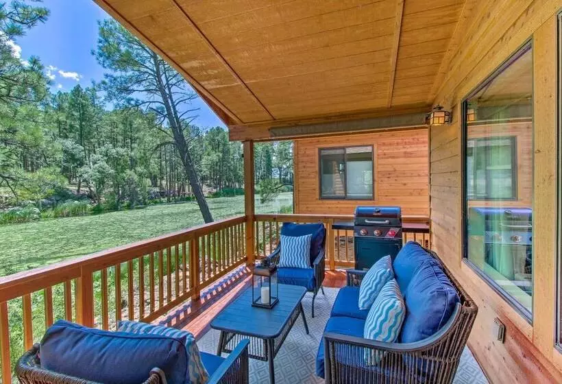 Game Room + Private Dock: Lakeside Cabin!