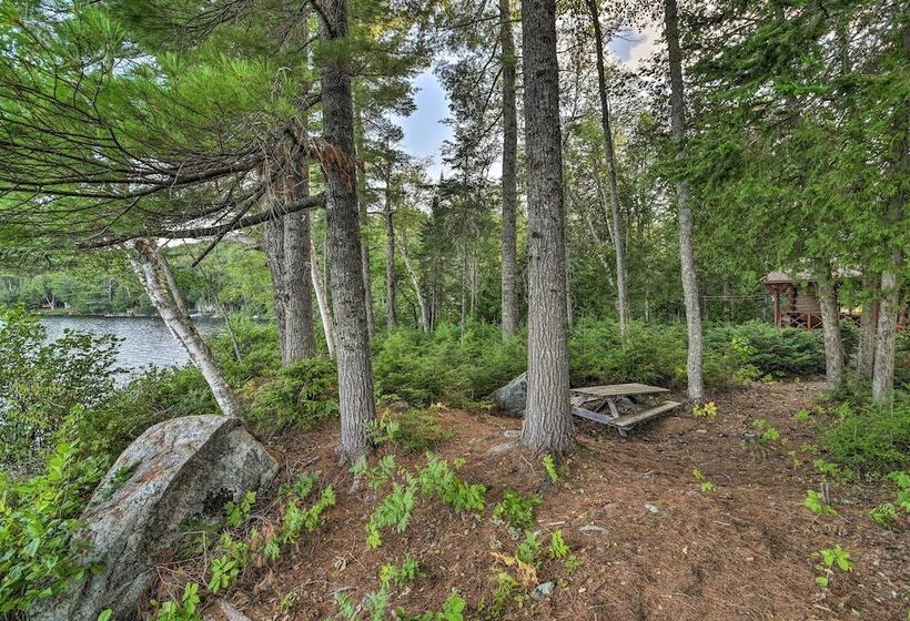 Lakeside Livin: Cozy Cabin Steps To Sebec Lake!